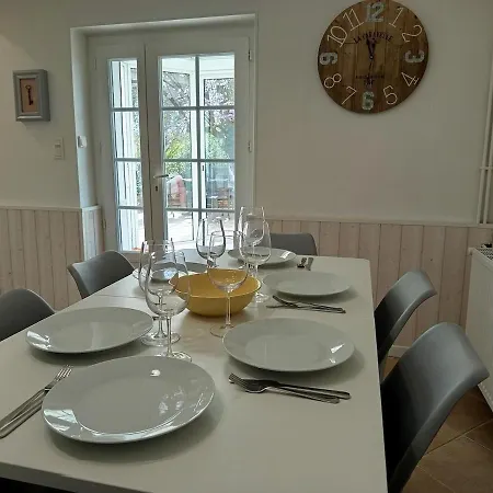 House With Pool Ideal For 8 Guests Rimons