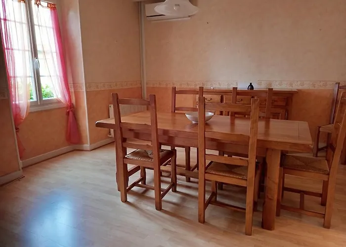 Ferienhaus House With Pool Ideal For 8 Guests *